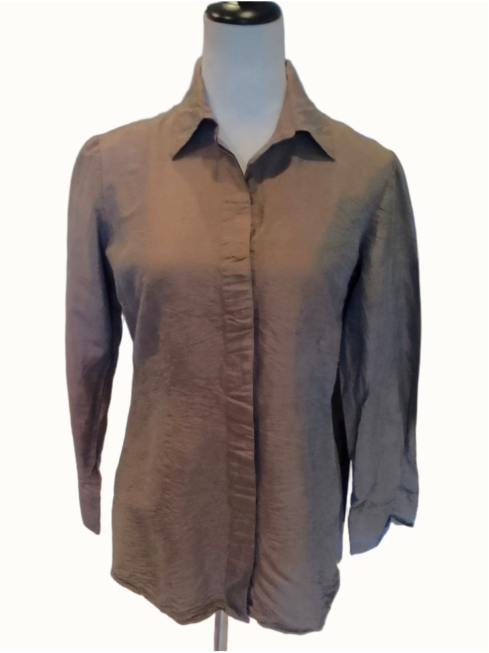 CHICO’S Women's Silk Button Down Front Tan Blouse. Size 0